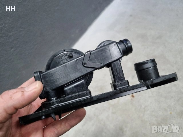 Картерна вентилация Audi A4, B7, 2.0 tfsi, снимка 4 - Части - 53420096