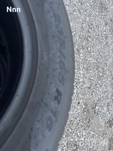 4бр.зимни гуми Пирели 235 65 R18, снимка 4 - Гуми и джанти - 52440663