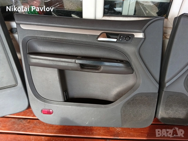 Кори врати салон Табло и други части за Фолксваген Туран , снимка 4 - Части - 53626625