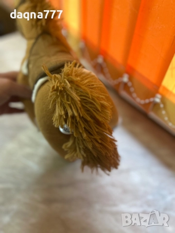 Bibi & Tina Плюшен стоящ кон Амадеус, 34 см, снимка 13 - Плюшени играчки - 52166551