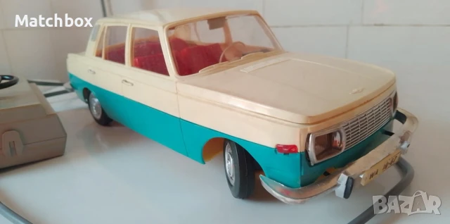 Стара играчка WARTBURG 353 DDR GDR PIKO ANKER 1/15, снимка 2 - Колекции - 50927447