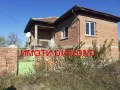 Двуетажна къща в село Медникарово обл. Стара Загора, снимка 1