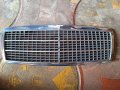 Декоративна Решетка Във Предния Капак Пред Радиатора Mercedes C-Class W202 от 1993-2001 Година , снимка 7