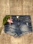 Нови къси дамски дънкови панталони номер 38 h&m hm накъсани еластични, снимка 1 - Къси панталони и бермуди - 41836404