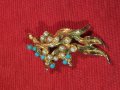 ОЛОВНА ПОЗЛАТЕНА ПЕРЛЕНА БРОШКА с ТЮРКОАЗ СТАРИННА 11124, снимка 1