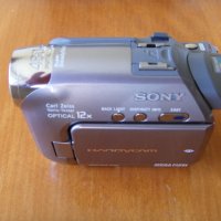 Видеокамера Sony DCR-HC42 NTSC пълен комплект, снимка 1 - Камери - 33880394