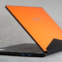 Gigabyte Aero15-DE025O orange, Core i7-7700HQ 16GB RAM, 512GB SSD, снимка 2 - Лаптопи за игри - 42254717
