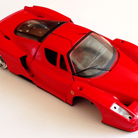 Maisto Enzo Ferrari - Мащаб 1:24, снимка 6 - Колекции - 44923948