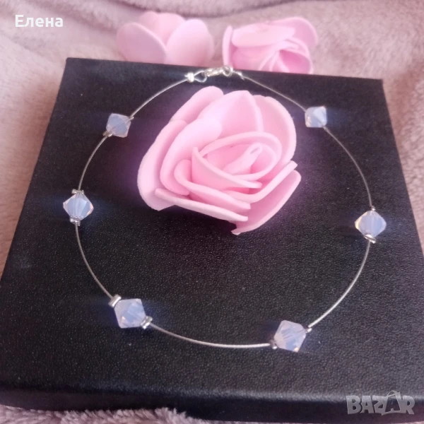 Гривна с кристали и сребро 925 , снимка 1