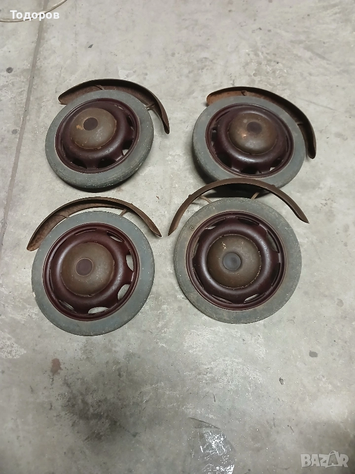 Колела за ретро детска количка 50 те години бакелит, снимка 1