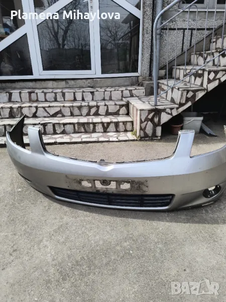 Предна броня за тойота Корола версо 2000-2003 година, снимка 1