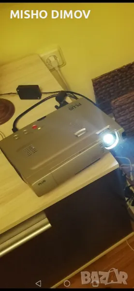 Японски проектор PLUS U3 880,за видео филми , снимка 1