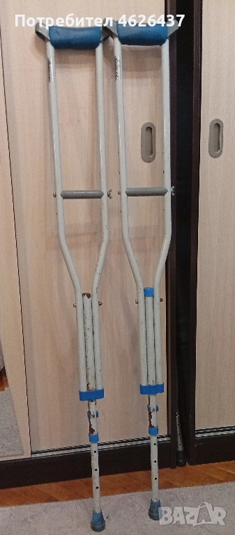 патерици , снимка 1