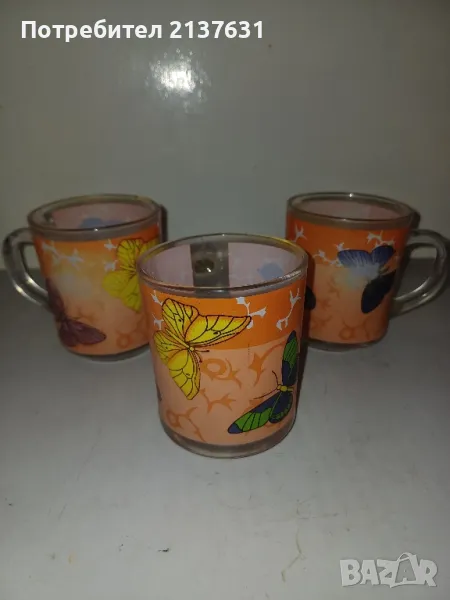 СТЪКЛЕНИ ЧАШИ с дръжка с ПЕПЕРУДИ , снимка 1