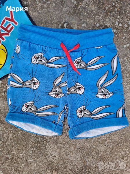Бъкс Бъни -къси панталонки 86 размер, снимка 1