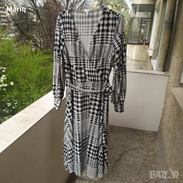 Много стилна рокля М размер на H&M Подарък Свети Валентин, снимка 1