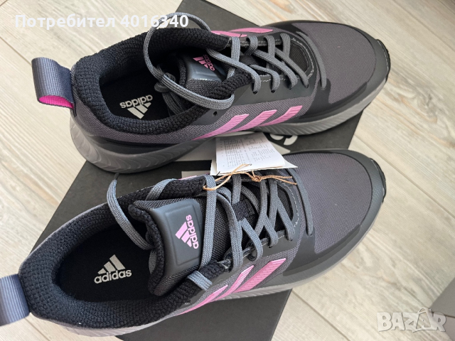 Дамски маратонки Adidas 37.3, снимка 2 - Маратонки - 44572959