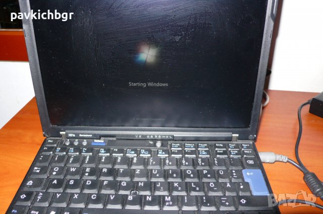 Продавам лаптоп Lenovo Thinkpad x61s с камера, снимка 1 - Лаптопи за дома - 39871014