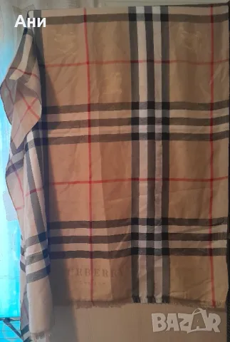 Оригинален кашмирен шал BURBERRY, снимка 3 - Шалове - 48543937