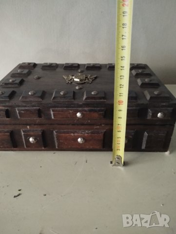 дървена кутия, снимка 4 - Антикварни и старинни предмети - 41817444