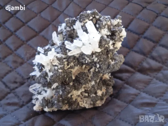 №149,Сфалерит,Сфалерит с кварц и хлорит,Уникат,, снимка 6 - Декорация за дома - 47708625