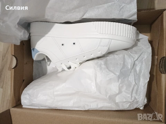 Нови сникърси FILA, снимка 4 - Маратонки - 52805385