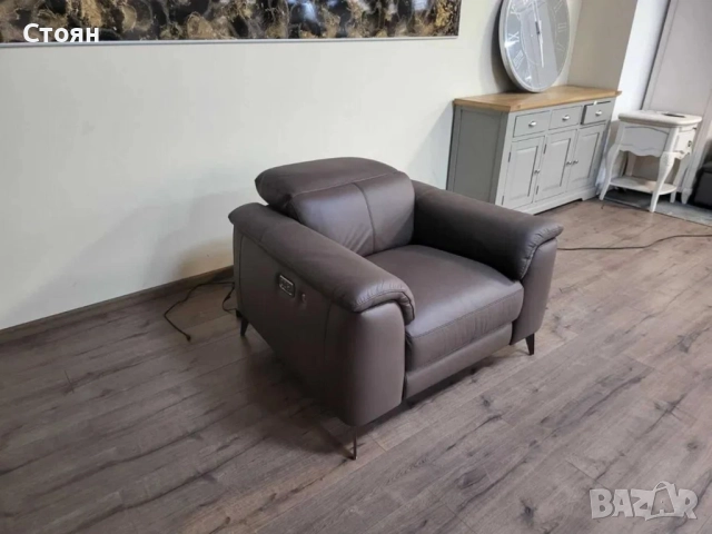 Кафяв кожен фотьойл с ел релакс механизъм и подгряваща функция, снимка 3 - Дивани и мека мебел - 51955926