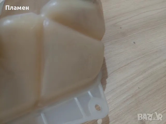 Казанче антифриз за VW Passat 5 5,5 , снимка 3 - Части - 47393985