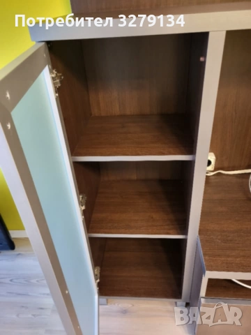 Модулна холна секция и витрина (венге и сребристо) – Отлично състояние, снимка 3 - Секции и витрини - 52946710