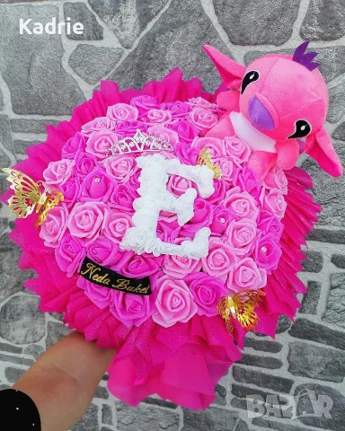 вечен букет 51🌹 стич 👑, снимка 2 - Романтични подаръци - 55978818