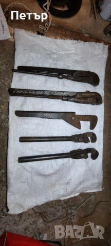 Тръбни ключове, снимка 3 - Ключове - 53569827