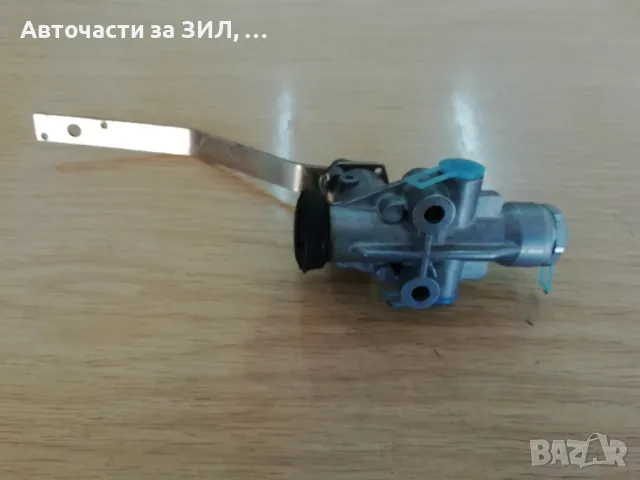 Кран за въздух Мерцедес, Ман, Икарус, 03.345.010, снимка 5 - Части - 47675113