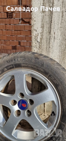 Зимни гуми+джанти, снимка 2 - Гуми и джанти - 53441196