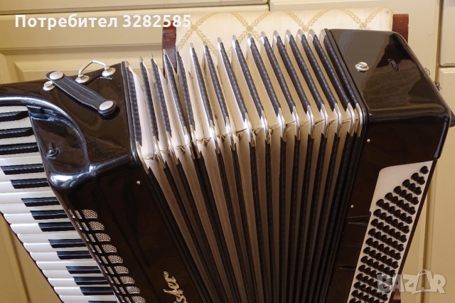 Акордеон Велтмайстер Каприче , снимка 3 - Акордеони - 36097748