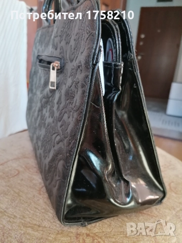 Дамска чанта , снимка 2 - Чанти - 51829016