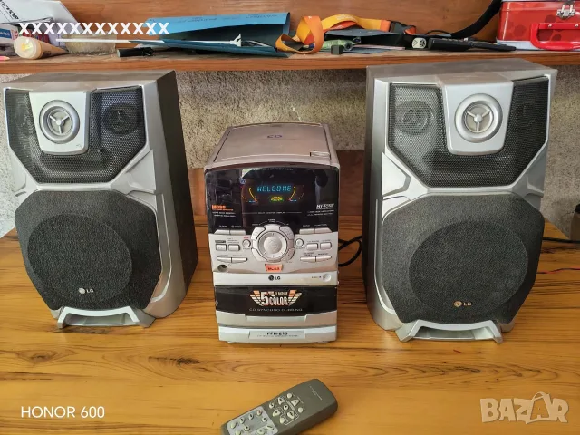 малка аудиосистема lg с дистанционно