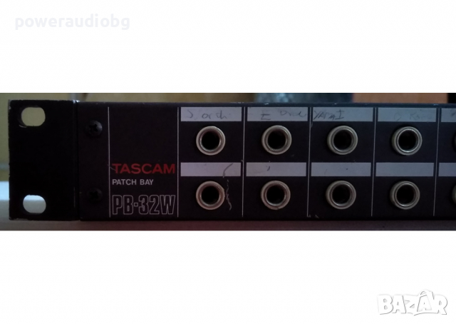 Продавам висококачествен пaч - Tascam Patch Bay PB-32W, снимка 2 - Ресийвъри, усилватели, смесителни пултове - 36142920