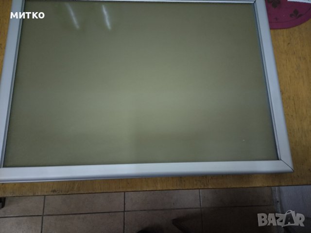 Алуминиева рамка -табло за обяви реклама и др.отваряема с щипки