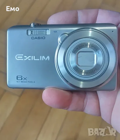 Компактен фотоапарат Casio Exilim ZS20