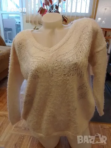 Подарявам бяла мека топла блузка, снимка 4 - Блузи с дълъг ръкав и пуловери - 48141599