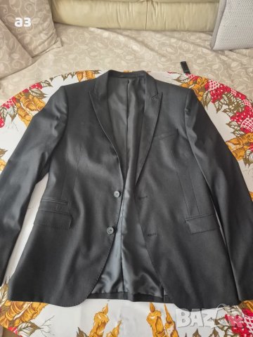 Официален мъжки костюм Kris - 52 номер, снимка 8 - Костюми - 48357777