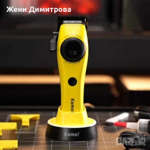 Професионална машинка за подстригване Kemei KM-1735, снимка 2 - Машинки за подстригване - 55952556
