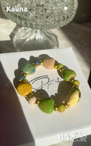 Ръчно изработена гривна от керамични мъниста