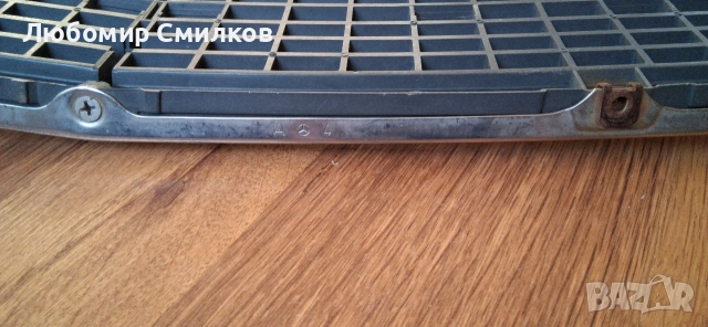 Решетка Mercedes W210 E Класа, снимка 4 - Части - 52934079