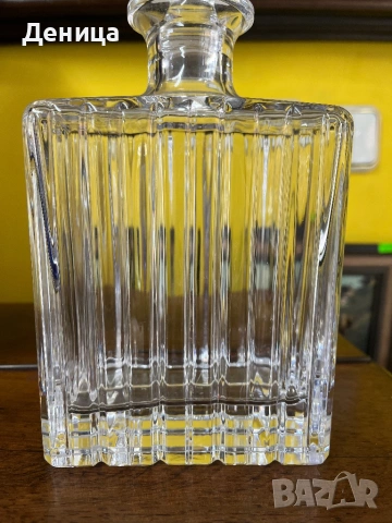 Стил⚜️ Изключително елегантен и стилен декантер Без да се натрапва с пищни форми и гравюри, но със с, снимка 2 - Други - 53422321