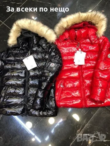 Moncler Дамско Лачено Зимно Яке С Качулка С Пух Монклер - Черно И Червено Код VAL-41
