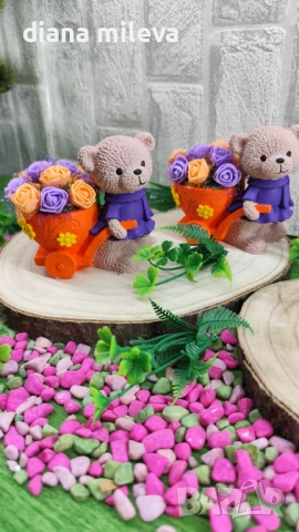 Сладки малки мечета в  лилаво и оранжево!