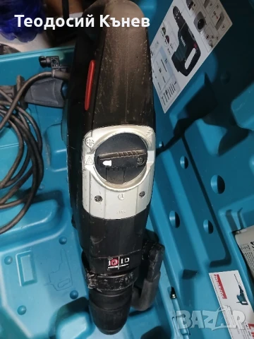 Перфоратор Makita HR4001C, снимка 4 - Перфоратори - 50920349