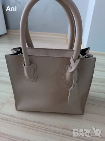 Дамска чанта , снимка 2 - Чанти - 52036550