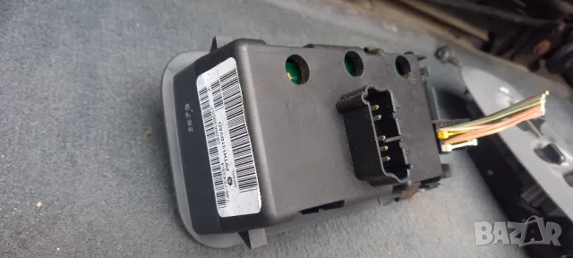 Ключ за фарове Chrysler Voyager IV, снимка 2 - Части - 49613266